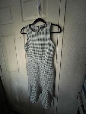 Banana Republic Black and White Checked Sleeveless Midi Dress SZ 0 NWT!